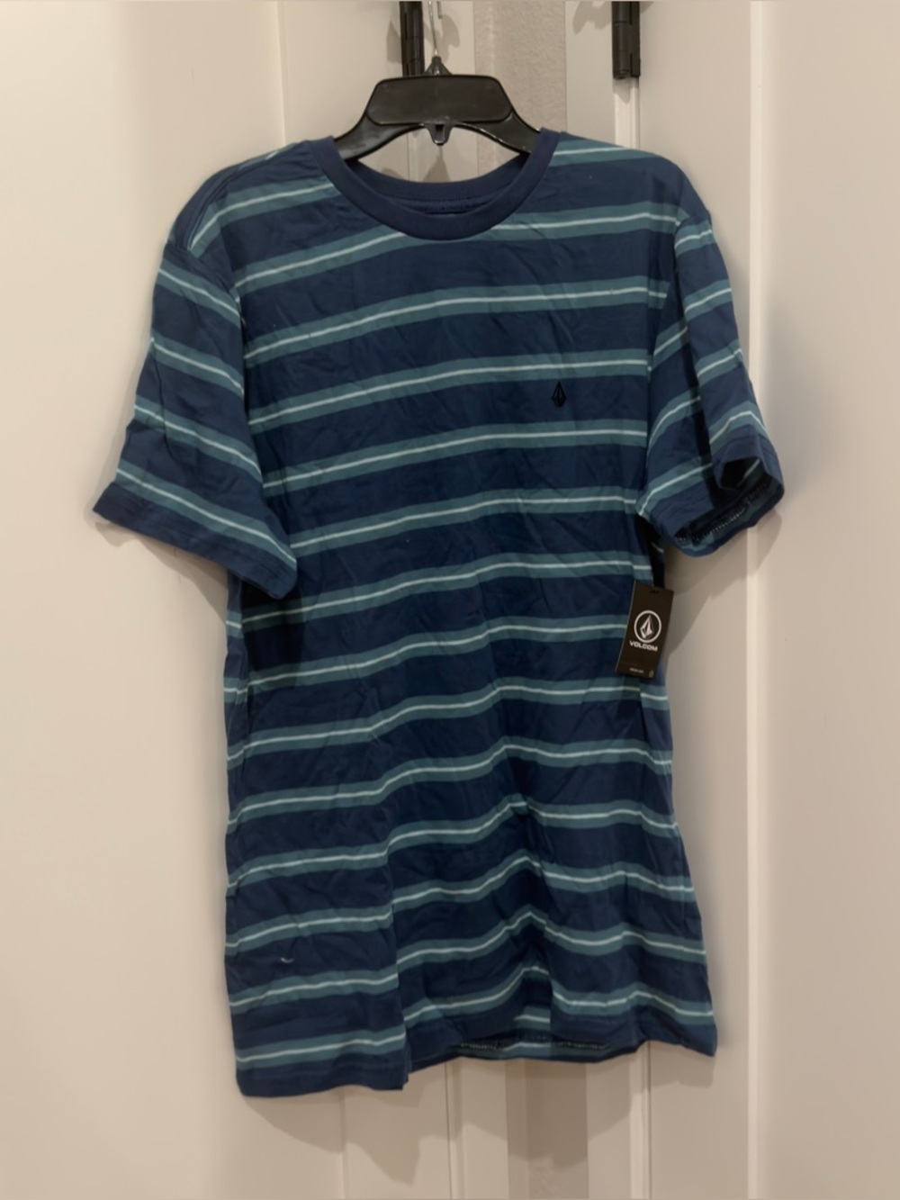 NWT Volcom Men’s Blue Striped Crew Neck Shirt
